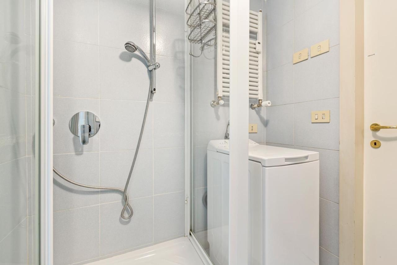 Terrace Penthouse With Duomo View Apartment Mailand