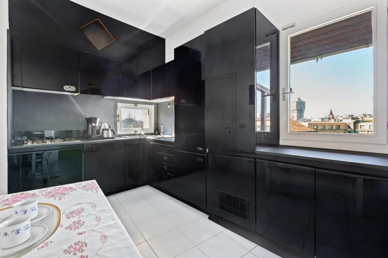 Apartment Terrace Penthouse With Duomo View Mailand